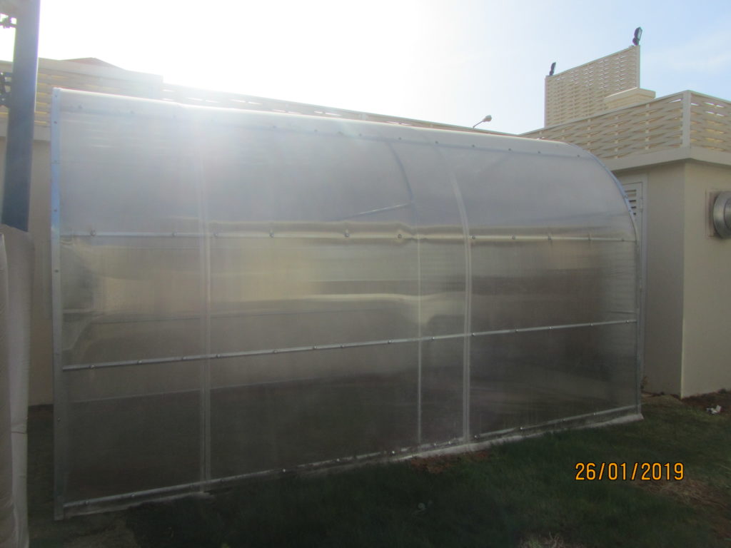 IMG_3007 البيت المكنون مغطى بالبولي كربونيت