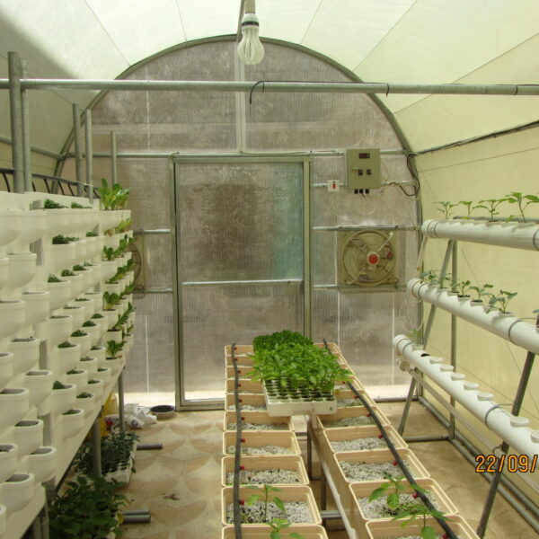 تصنيع وتركيب البيوت المحمية - مصنع بيوت الكنانة