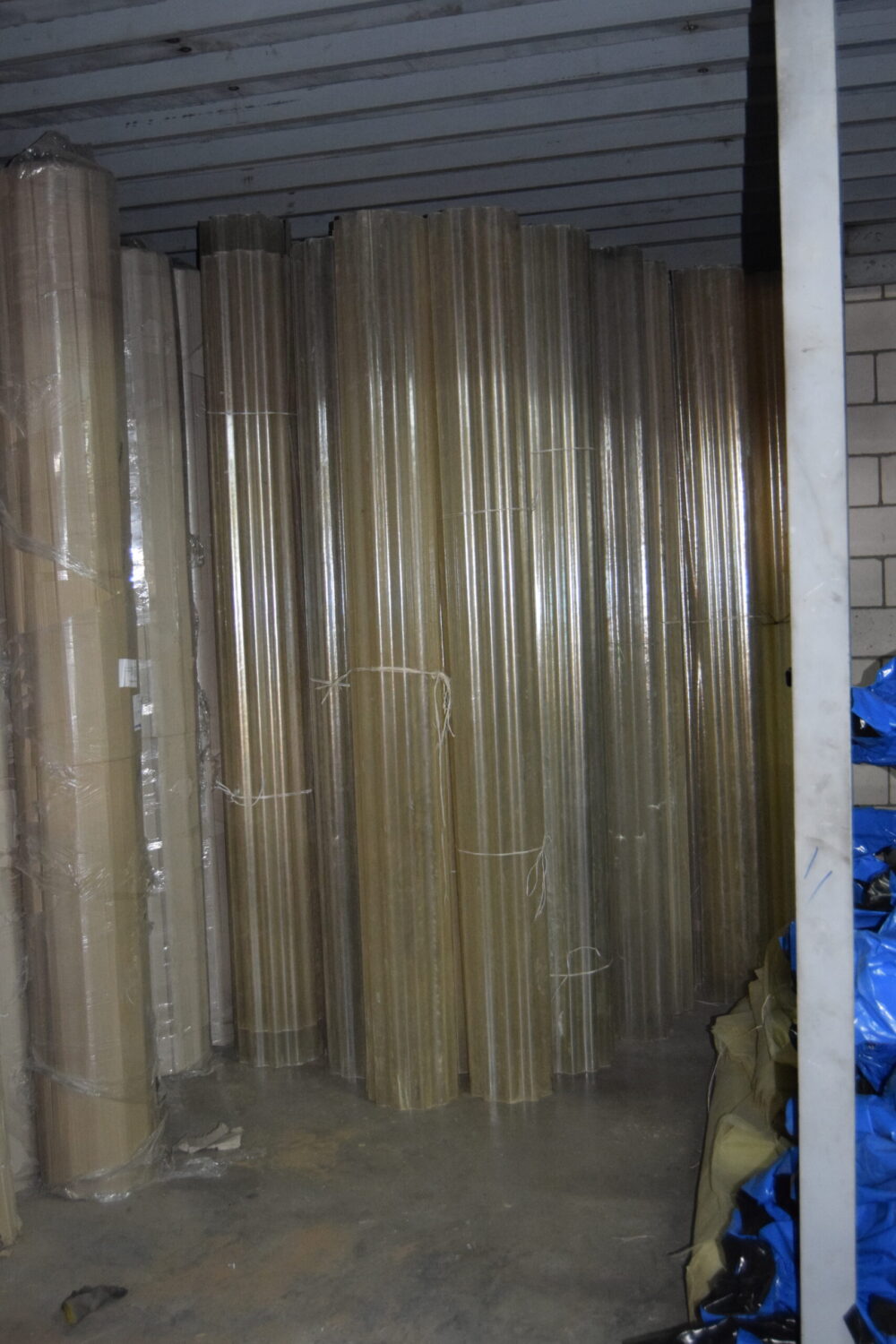 رولات فايبر جلاس 1 scaled مصنع بيوت الكنانة للبيوت المحمية