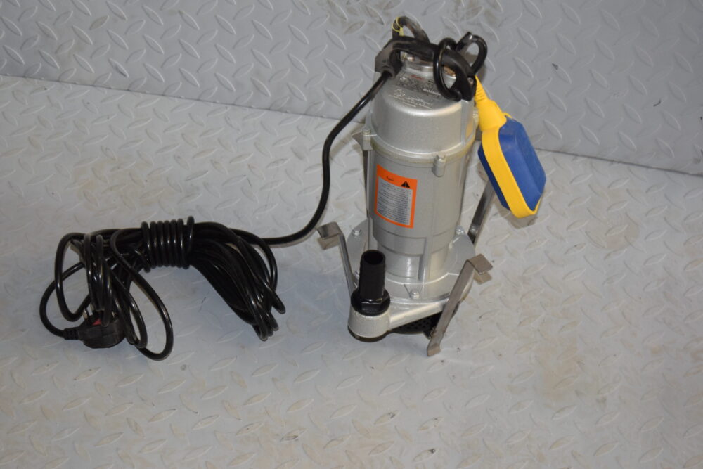 مضخة غاطسة scaled مصنع بيوت الكنانة للبيوت المحمية